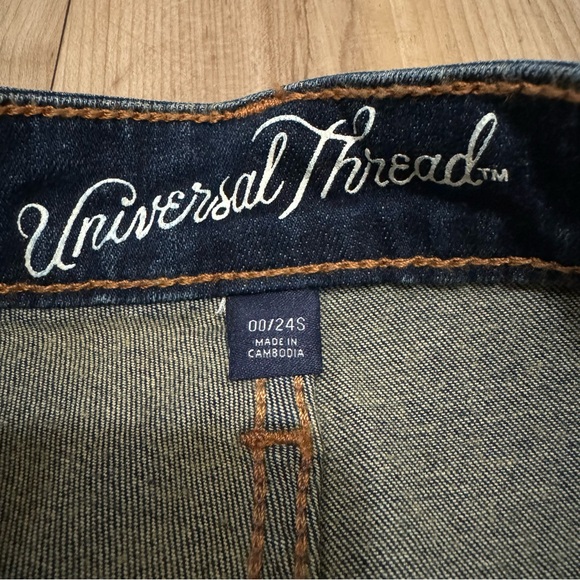 Target Universal Thread Jeans - Picture 2 of 2